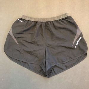 Brooks Lined HVAC Running Short